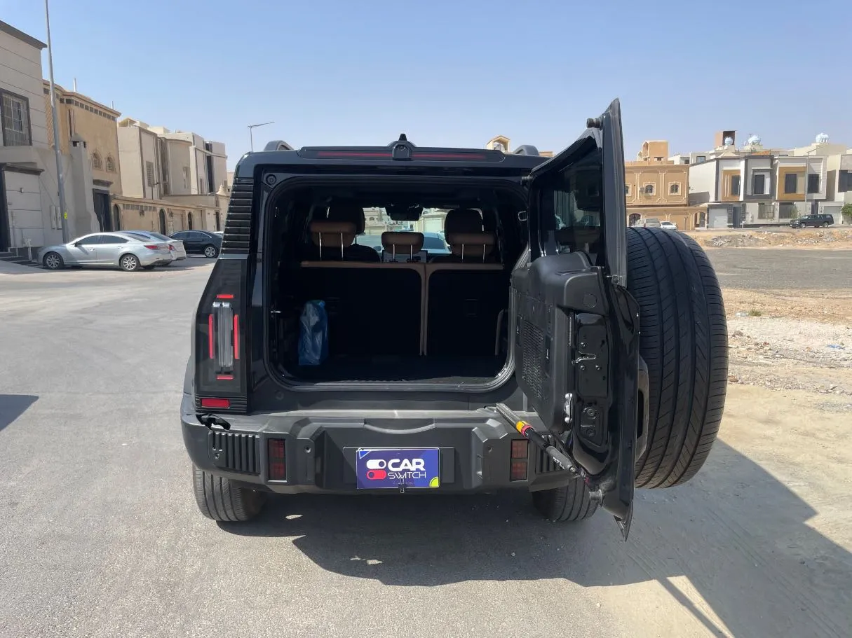Car image 22