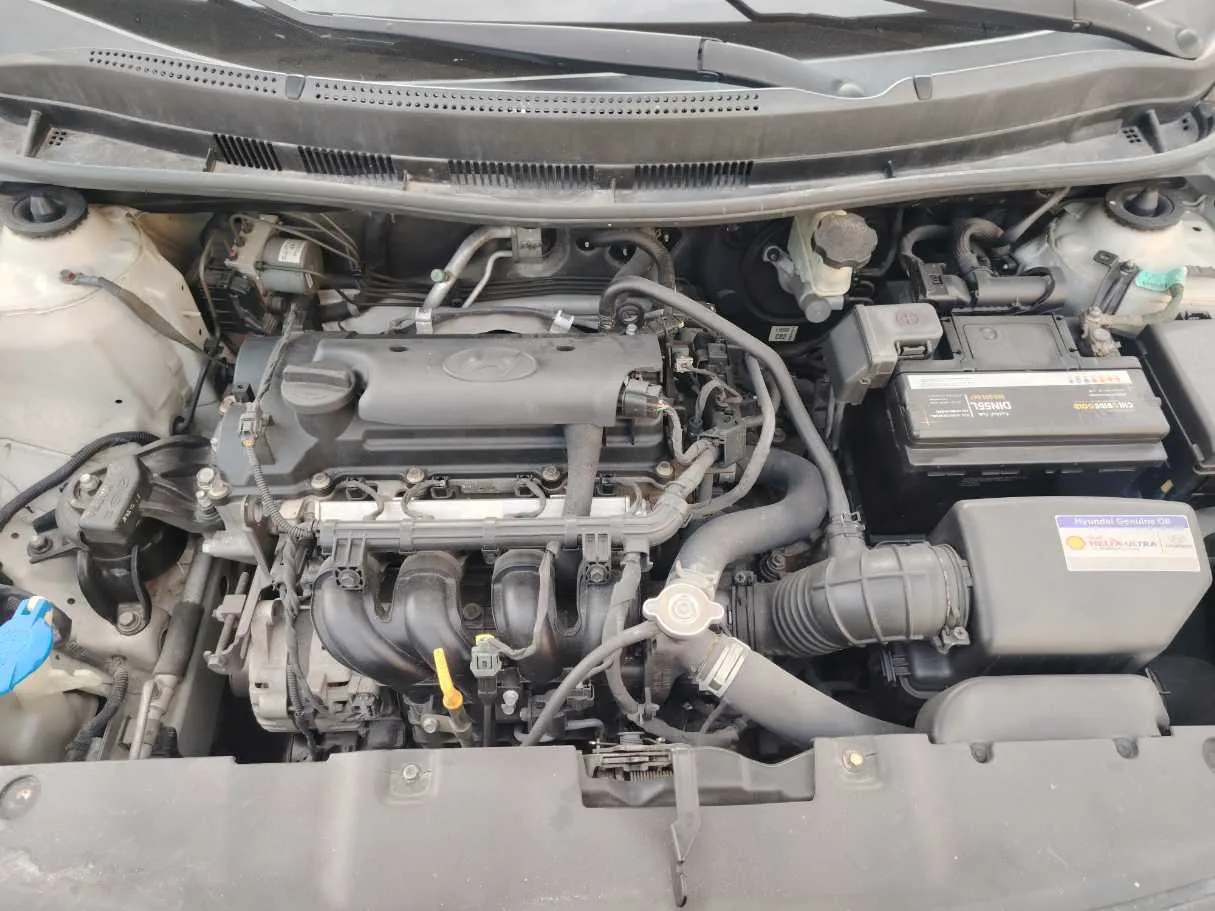 Car image 23
