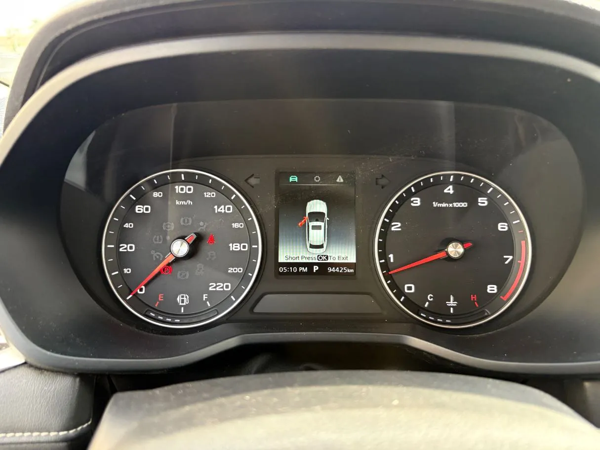 Car image 23