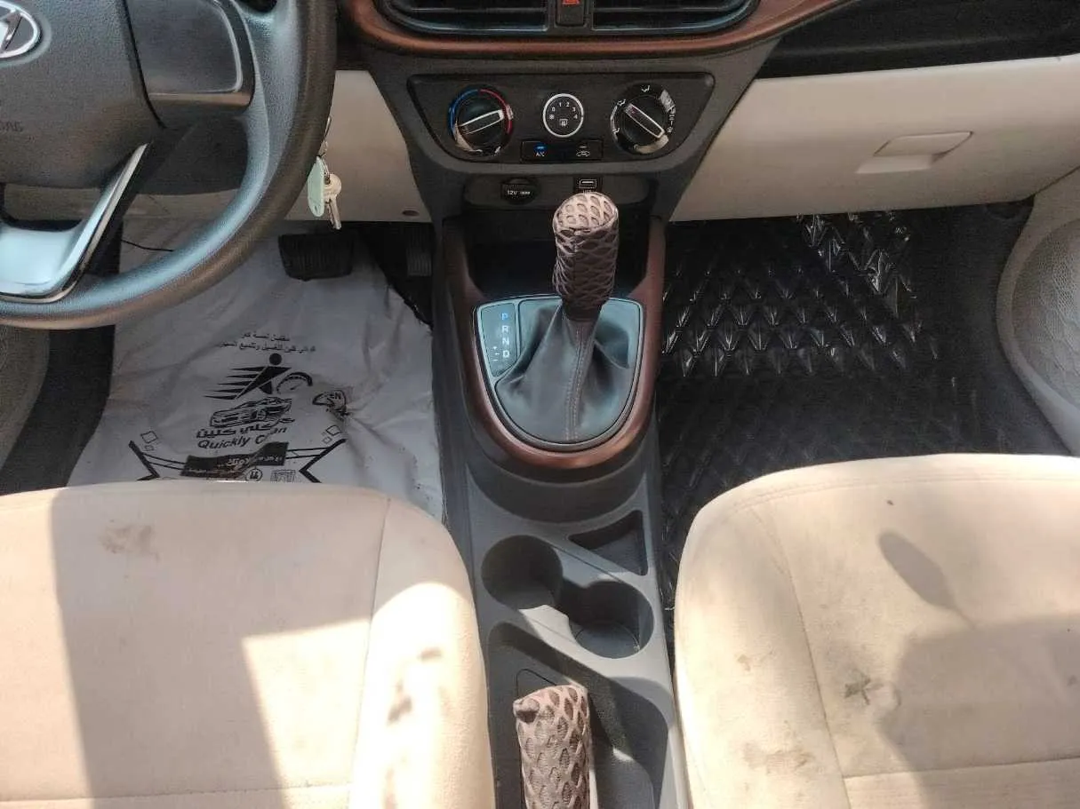 Car image 23