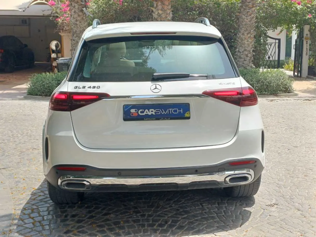 Car image 6