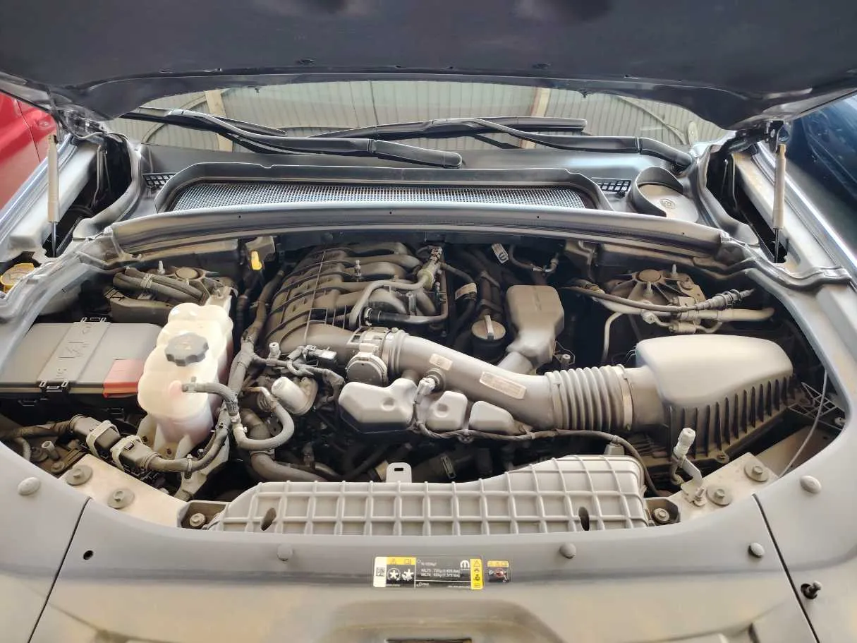 Car image 37