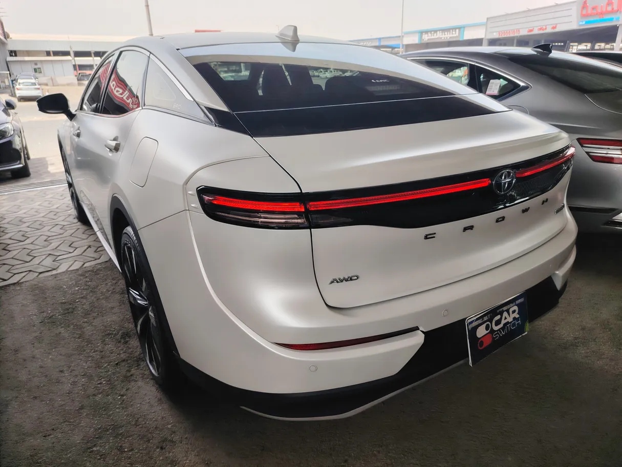 Car image 7