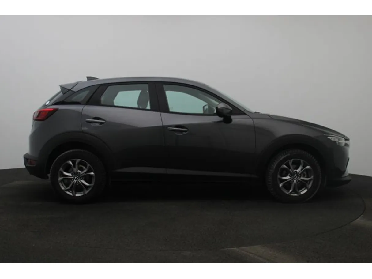 Car image 13