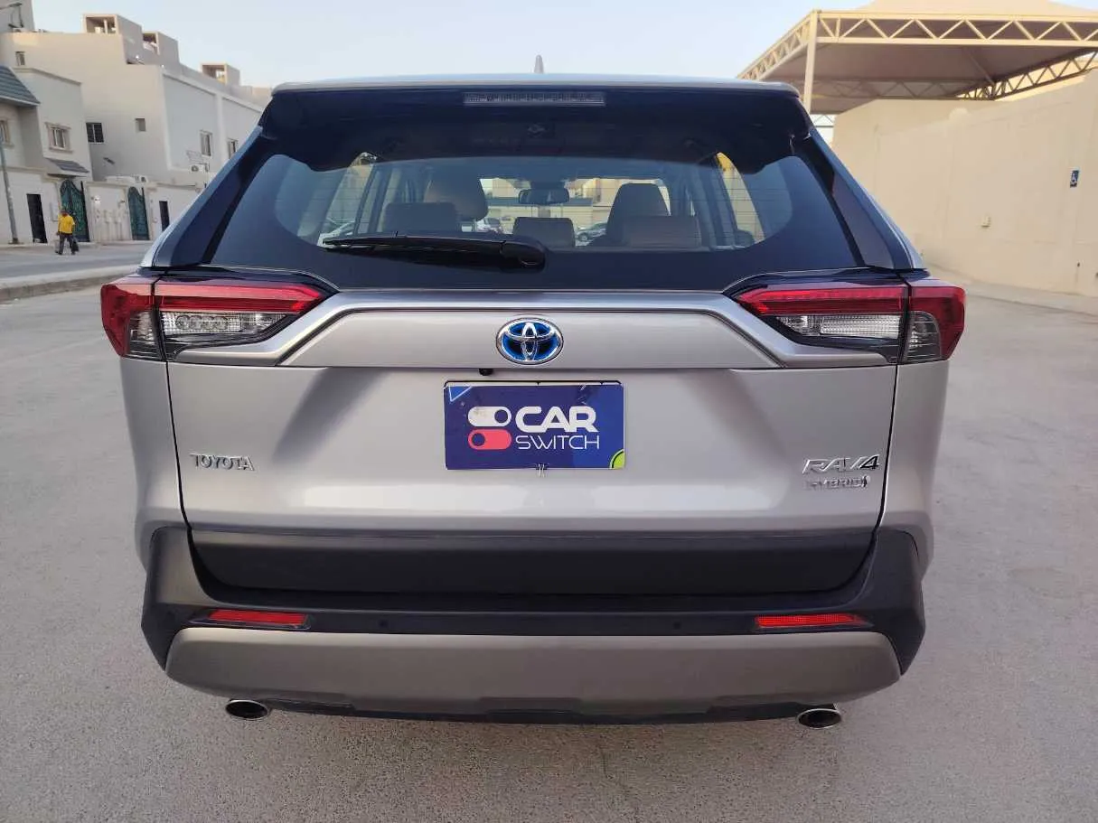 Car image 6