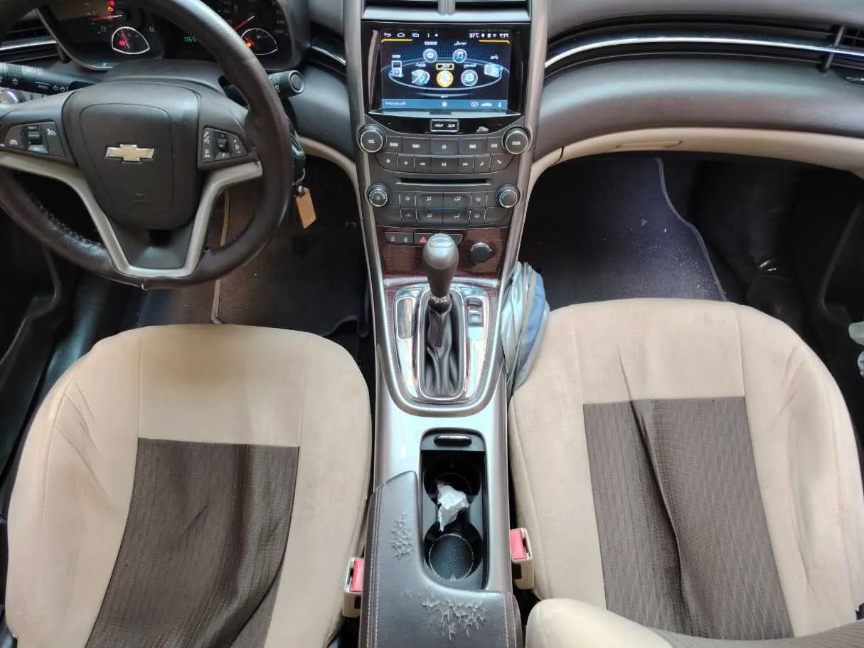 Car image 20