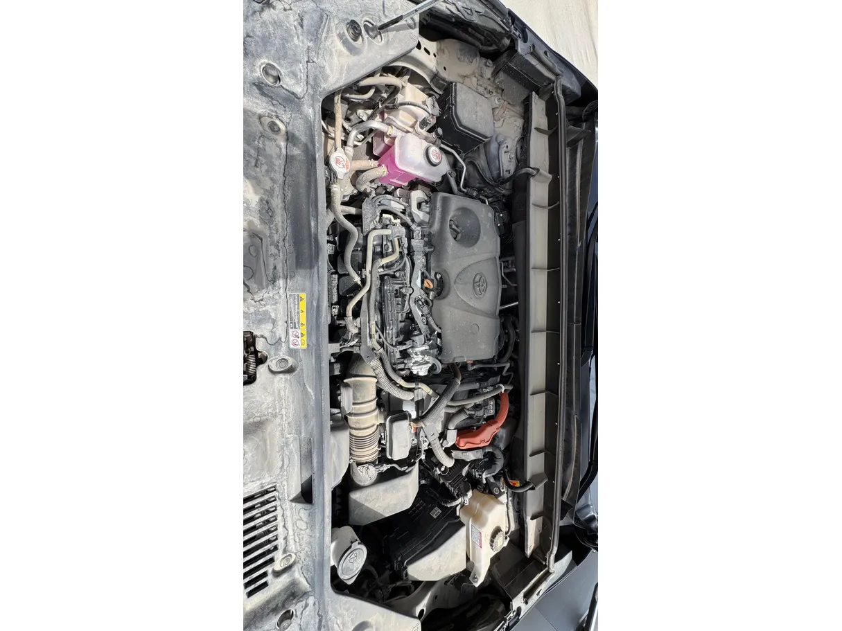 Car image 29
