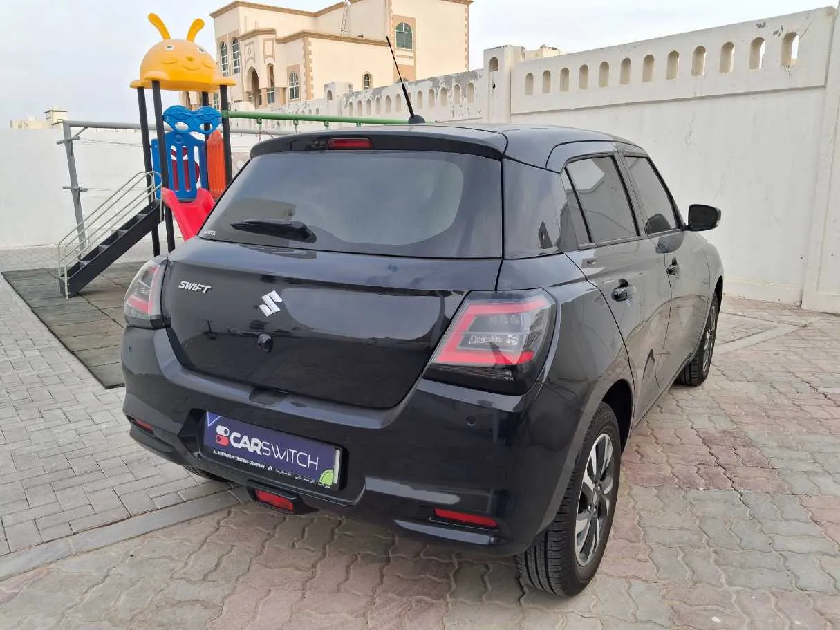 Car image 5