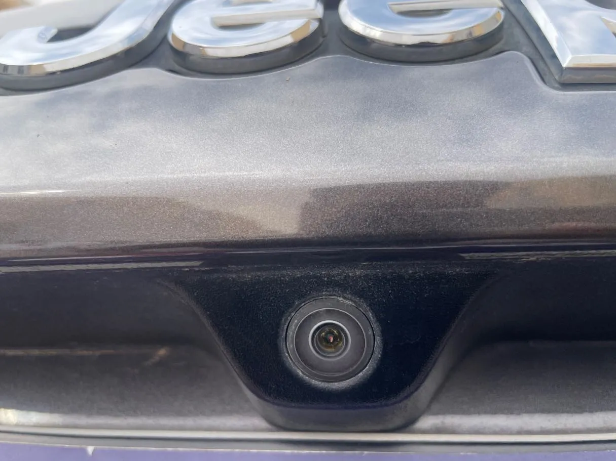 Car image 24