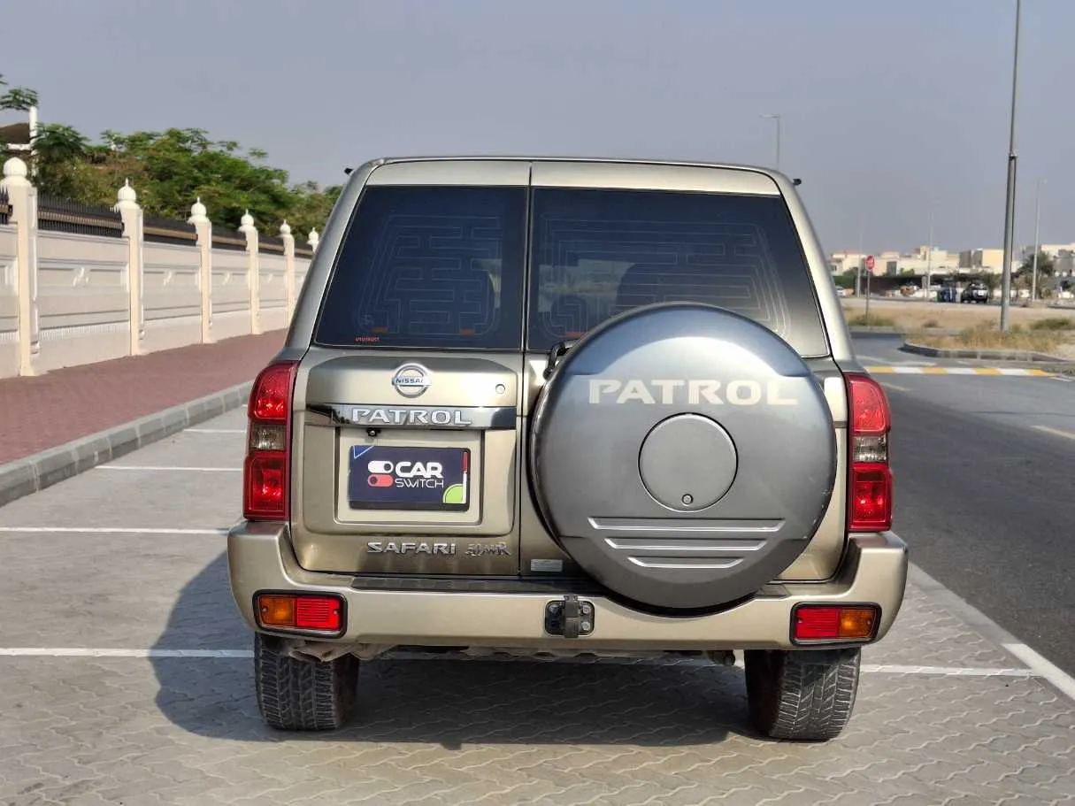 Car image 6