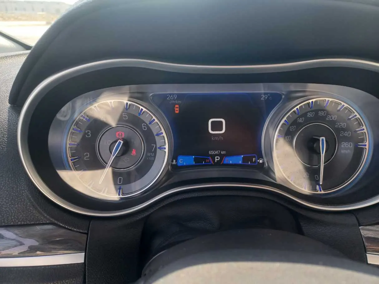 Car image 20