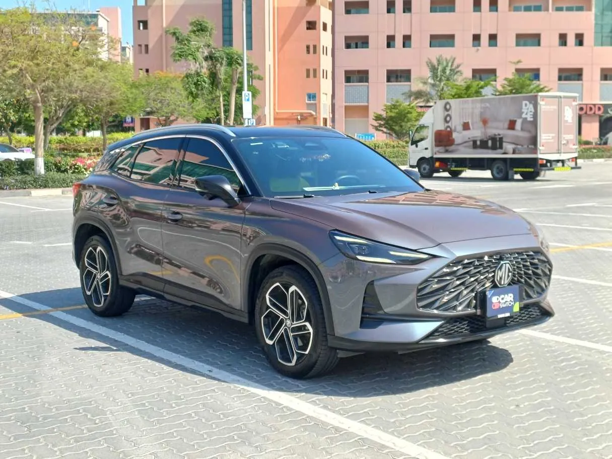 Car image 3