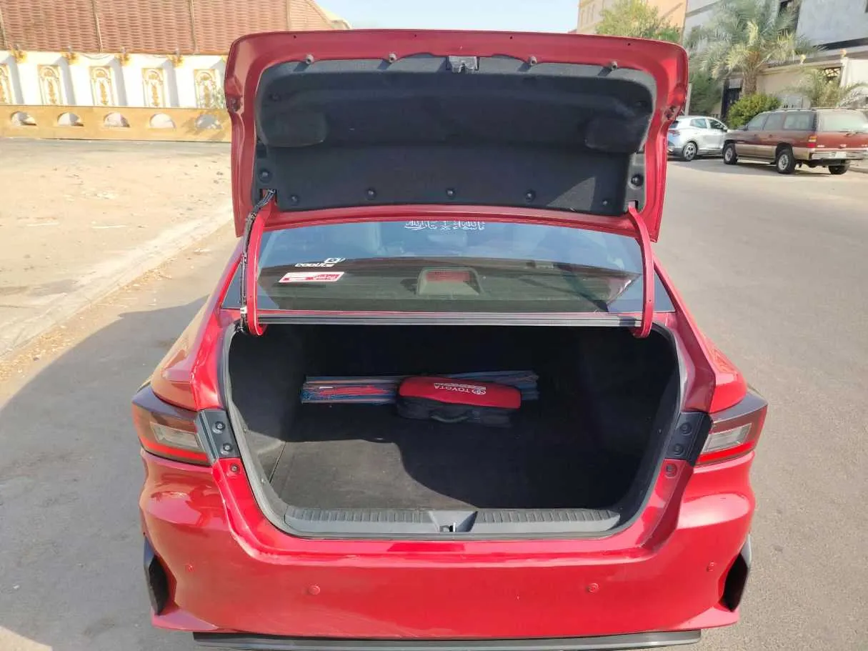 Car image 29