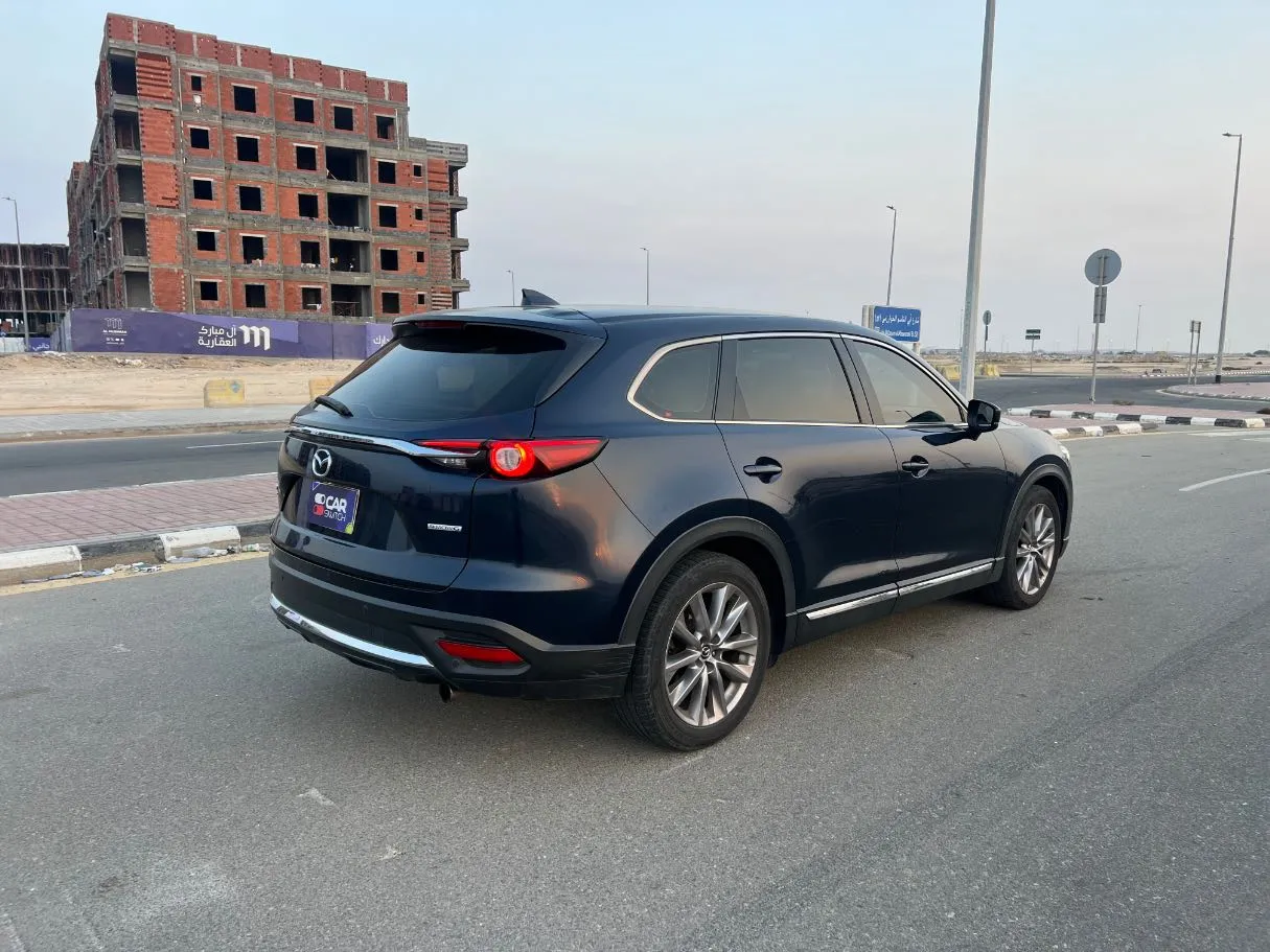 Car image 5