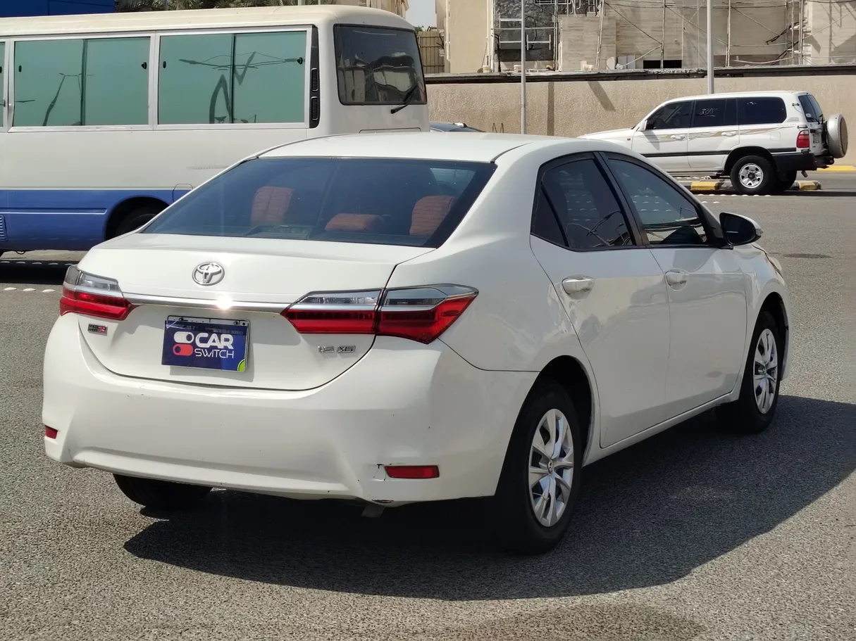 Car image 5