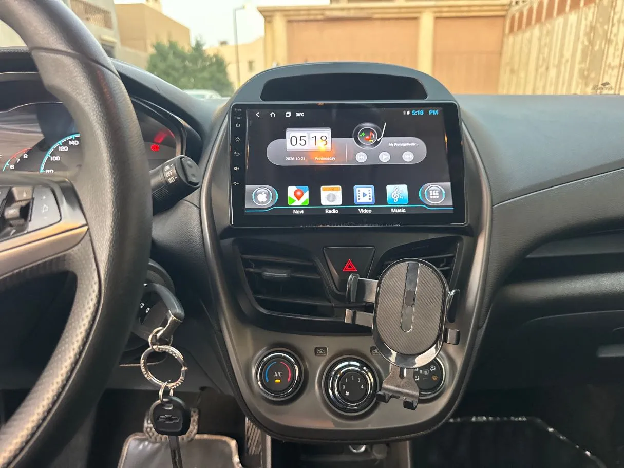 Car image 16