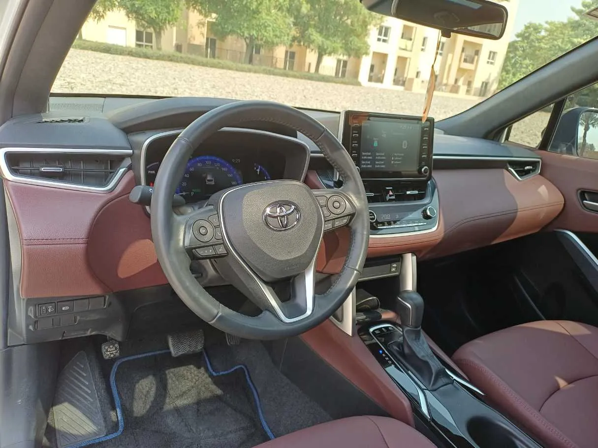 Car image 11