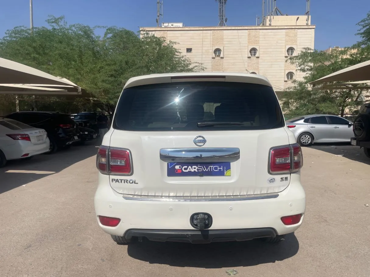 Car image 6