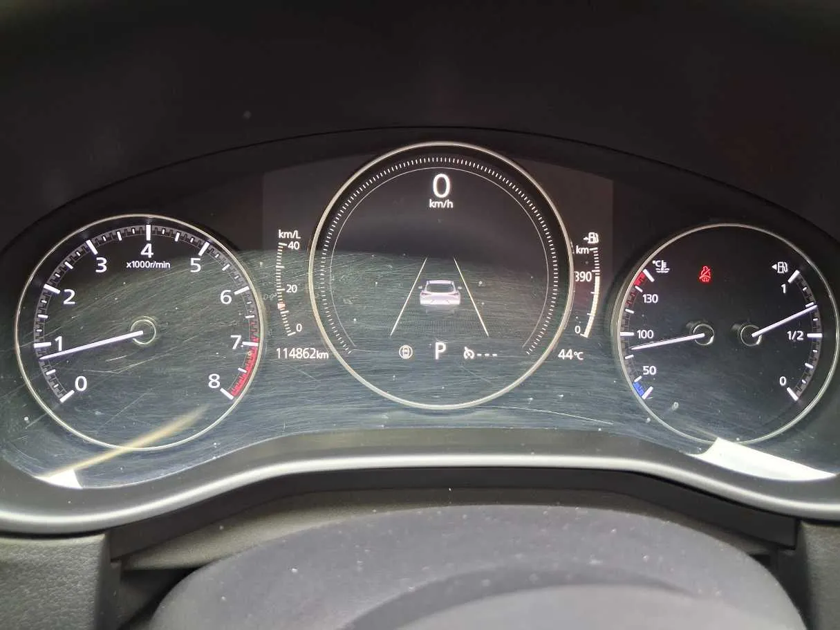 Car image 19