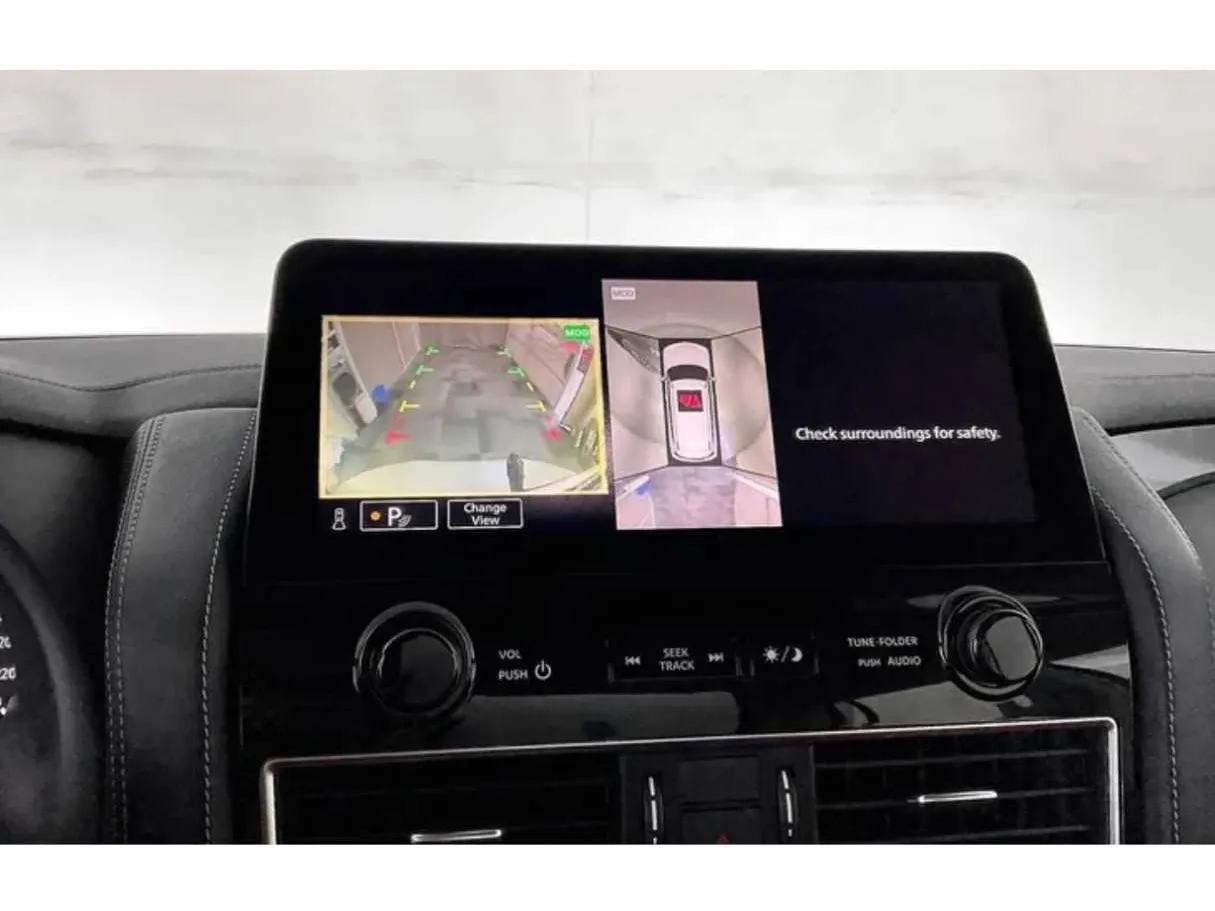 Car image 25