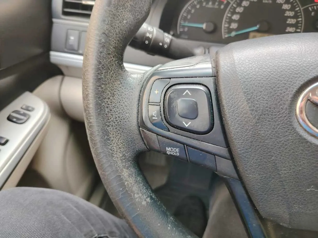 Car image 28