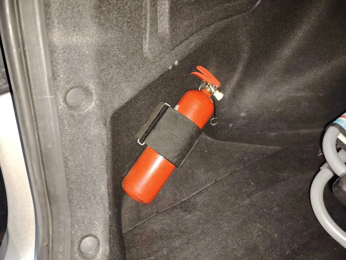 Car image 33