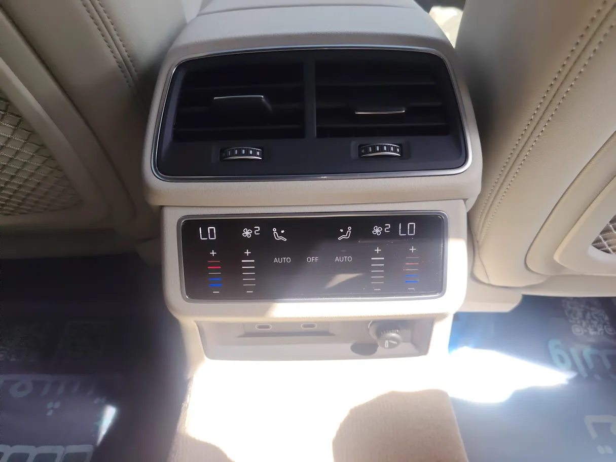 Car image 31