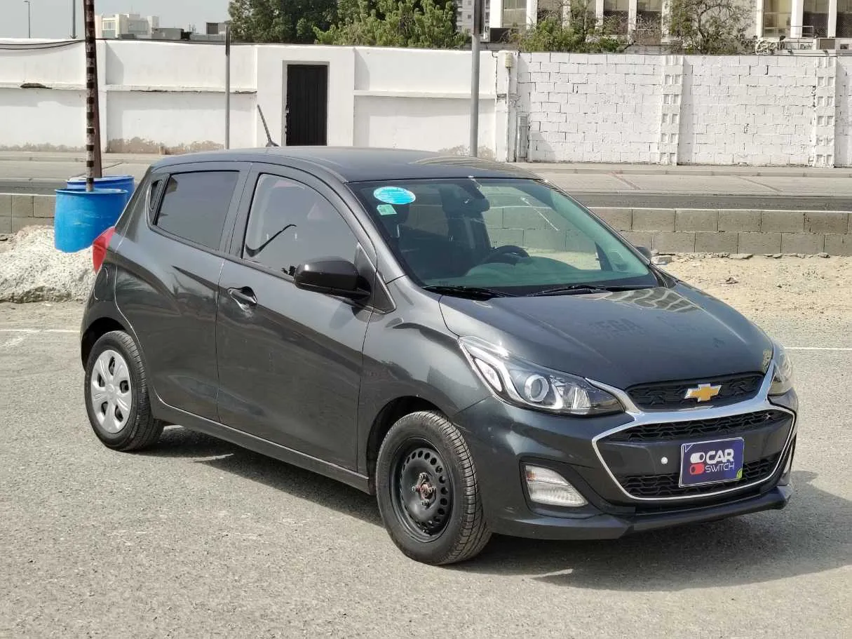 Car image 3
