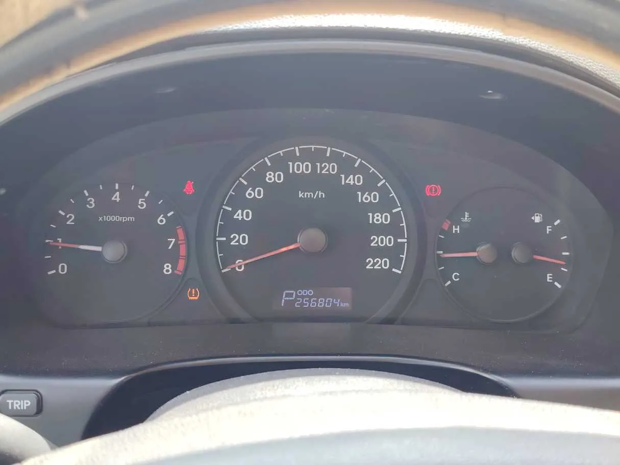 Car image 22