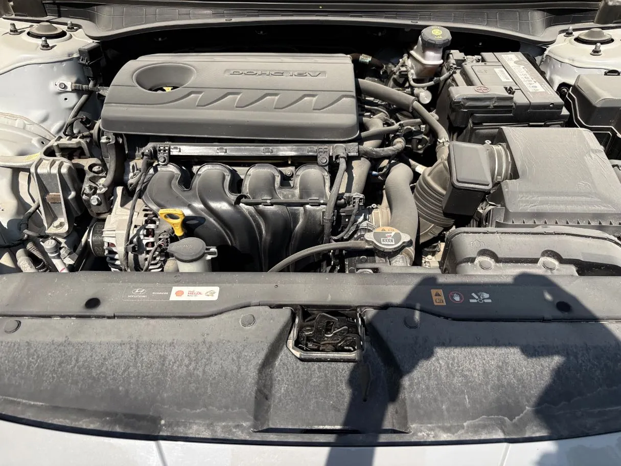 Car image 28