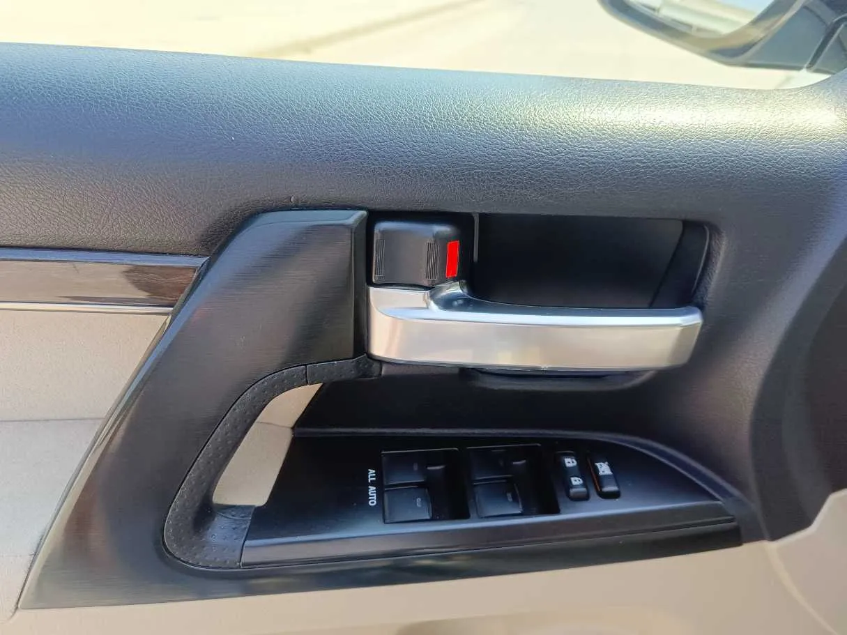 Car image 41