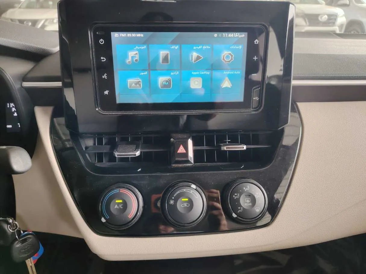 Car image 18