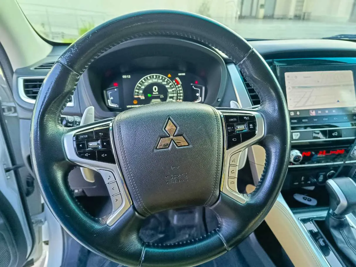 Car image 29