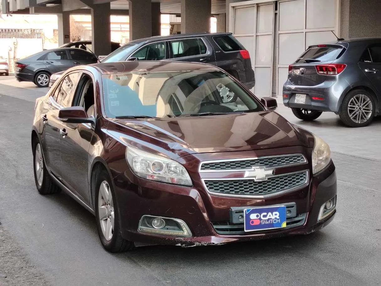 Car image 3