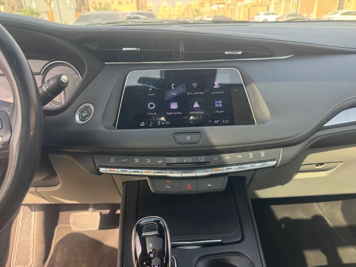 Car image 16