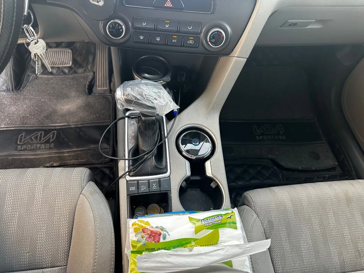 Car image 16