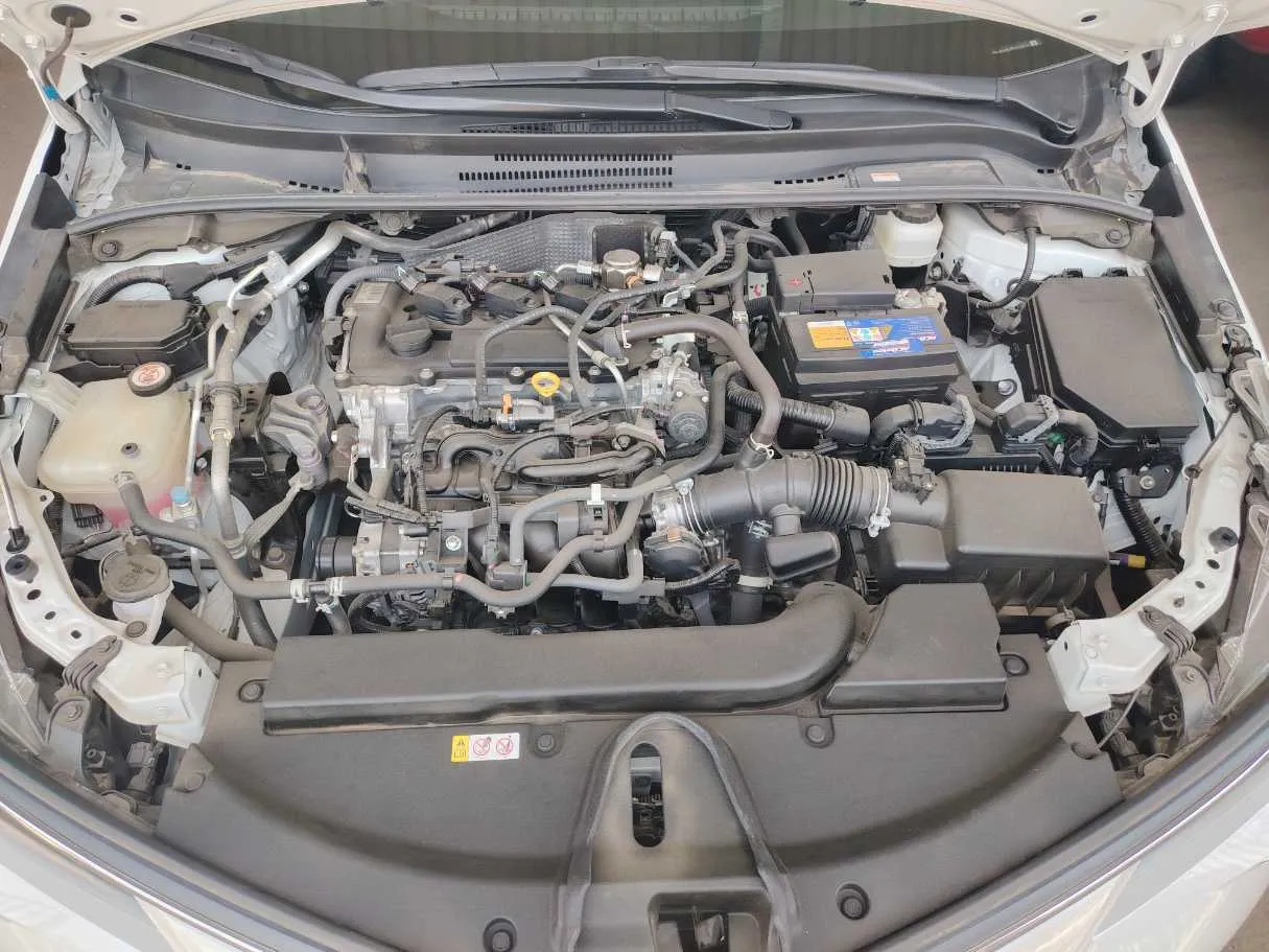 Car image 27