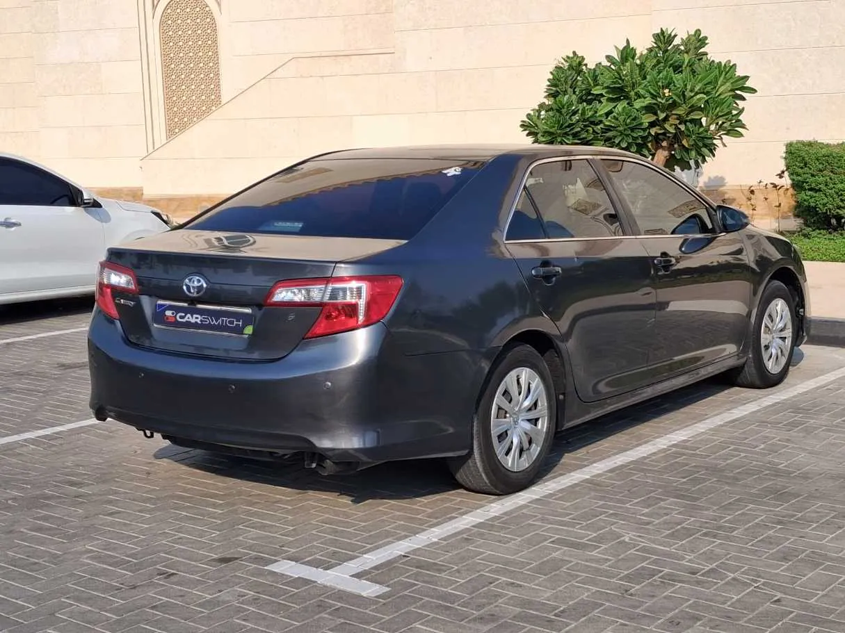 Car image 5