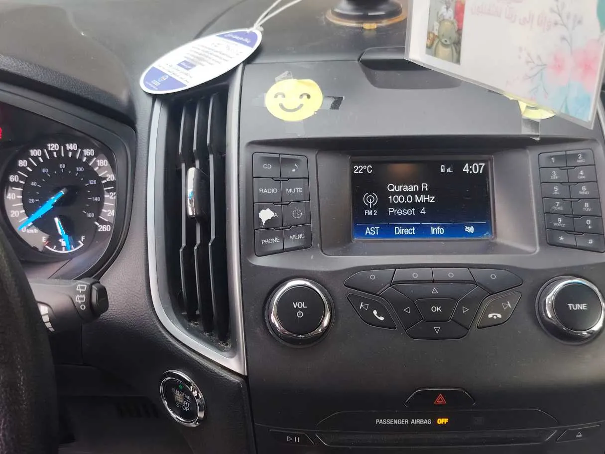 Car image 16