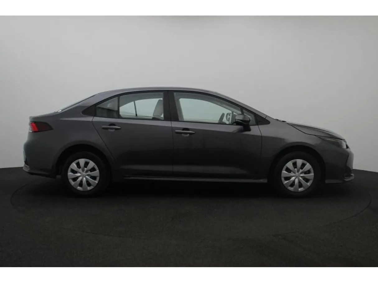 Car image 13