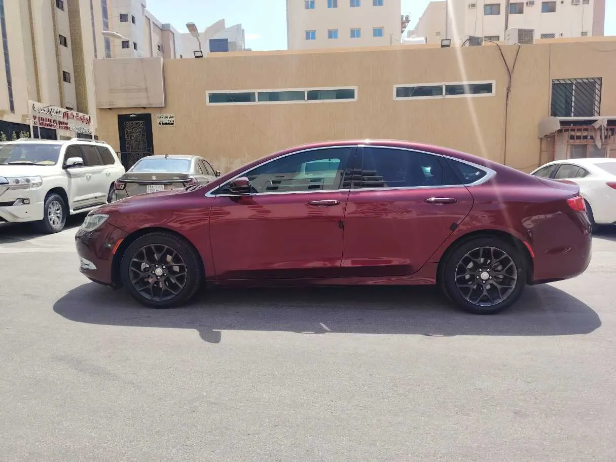 Car image 8