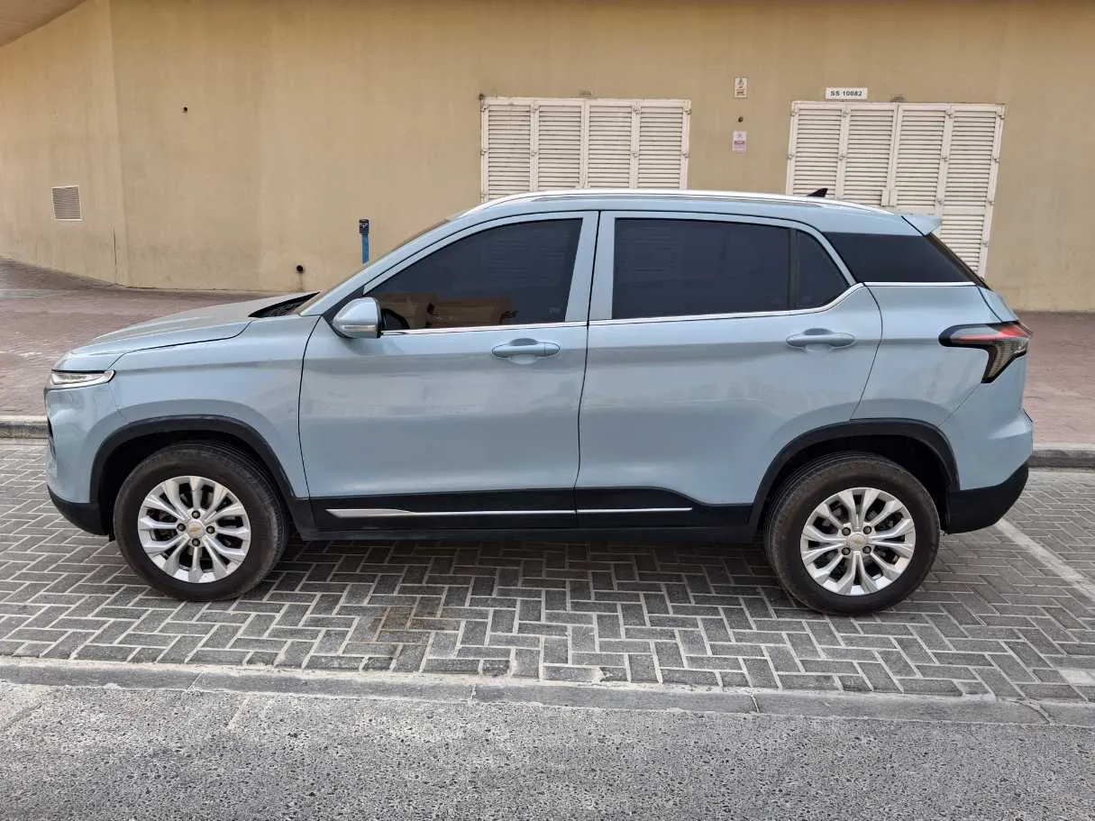 Car image 8