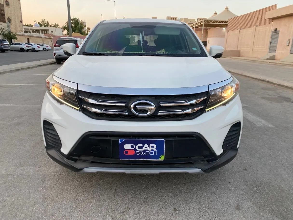 Car image 2
