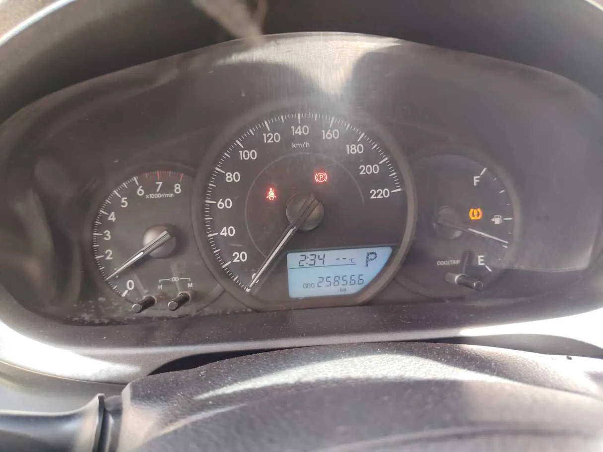 Car image 23