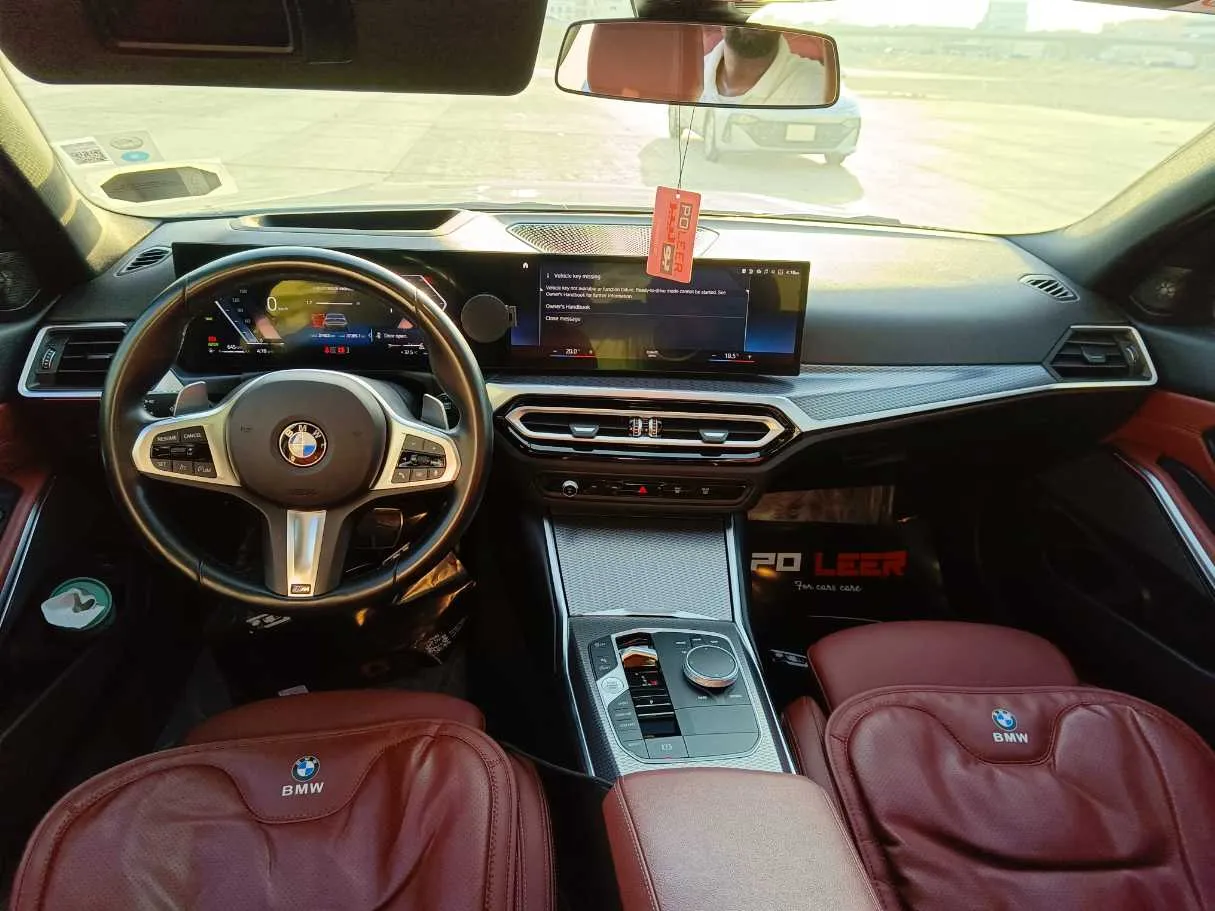 Car image 23