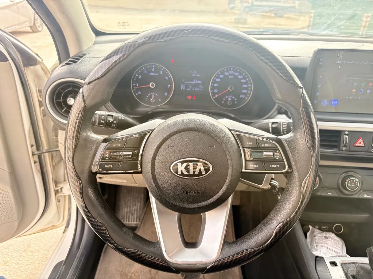 Car image 22