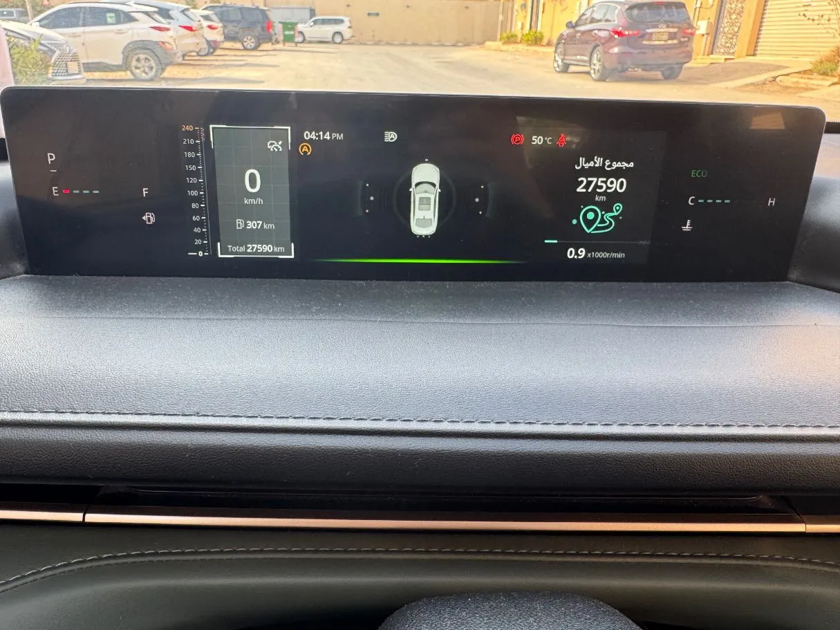 Car image 18