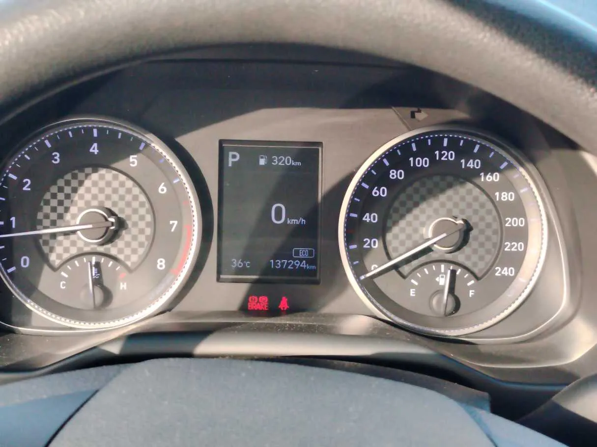 Car image 22