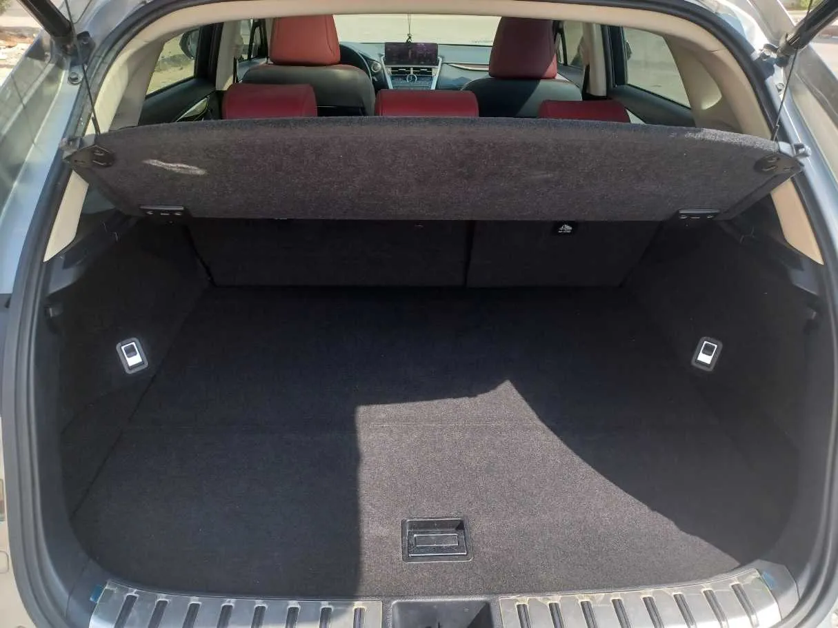 Car image 21