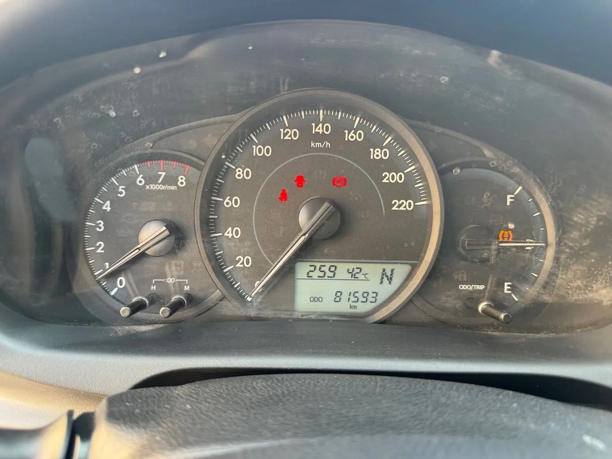 Car image 19